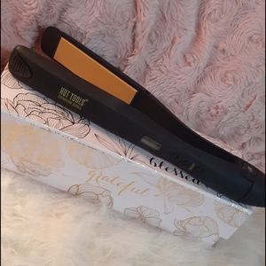 Hot Tools Straightener